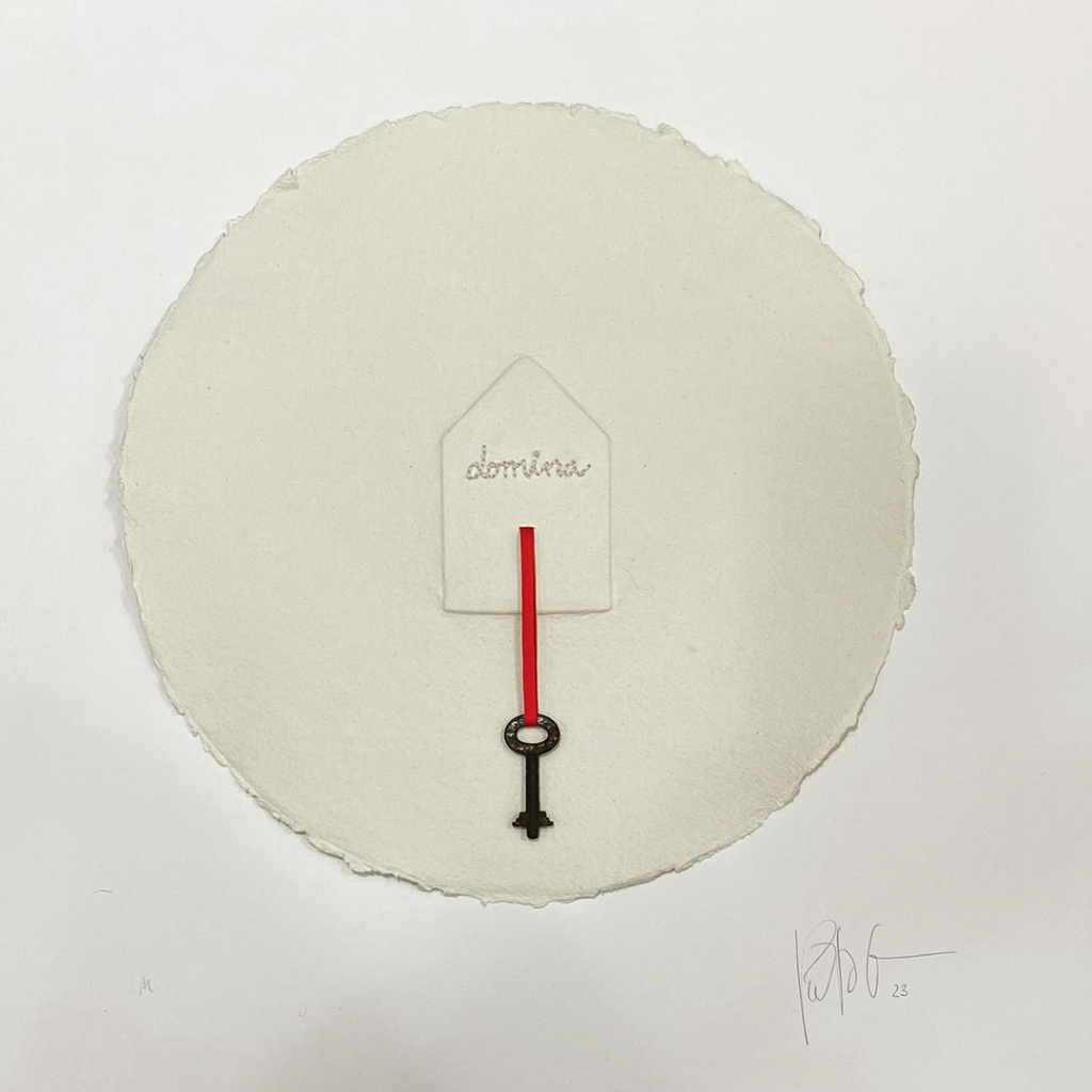 DOMINA Grabado gofrado intervenido con papel hecho a mano 320 g 40x40 cm / DOMINATE Embossed engraving intervened with handmade paper 320 g 40x40 cm