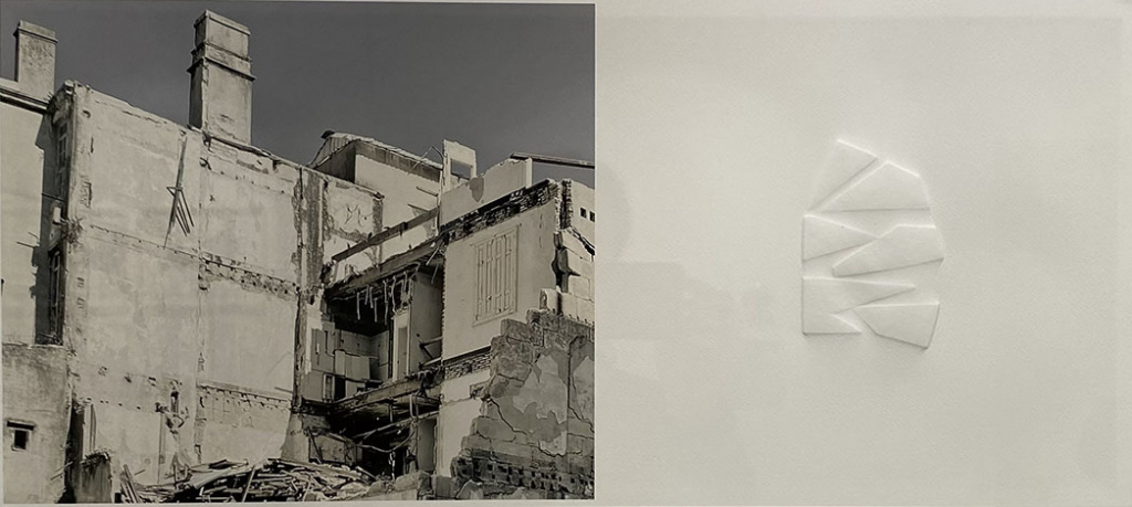 EL LUGAR DE LA MEMORIA Grabado gofrado e imagen digital sobre papel Canson Infinity Velin Museum 350 g 55×24 cm / THE PLACE OF MEMORY Embossed engraving and digital image on Canson Infinity Velin Museum paper 350 g 55×24 cm